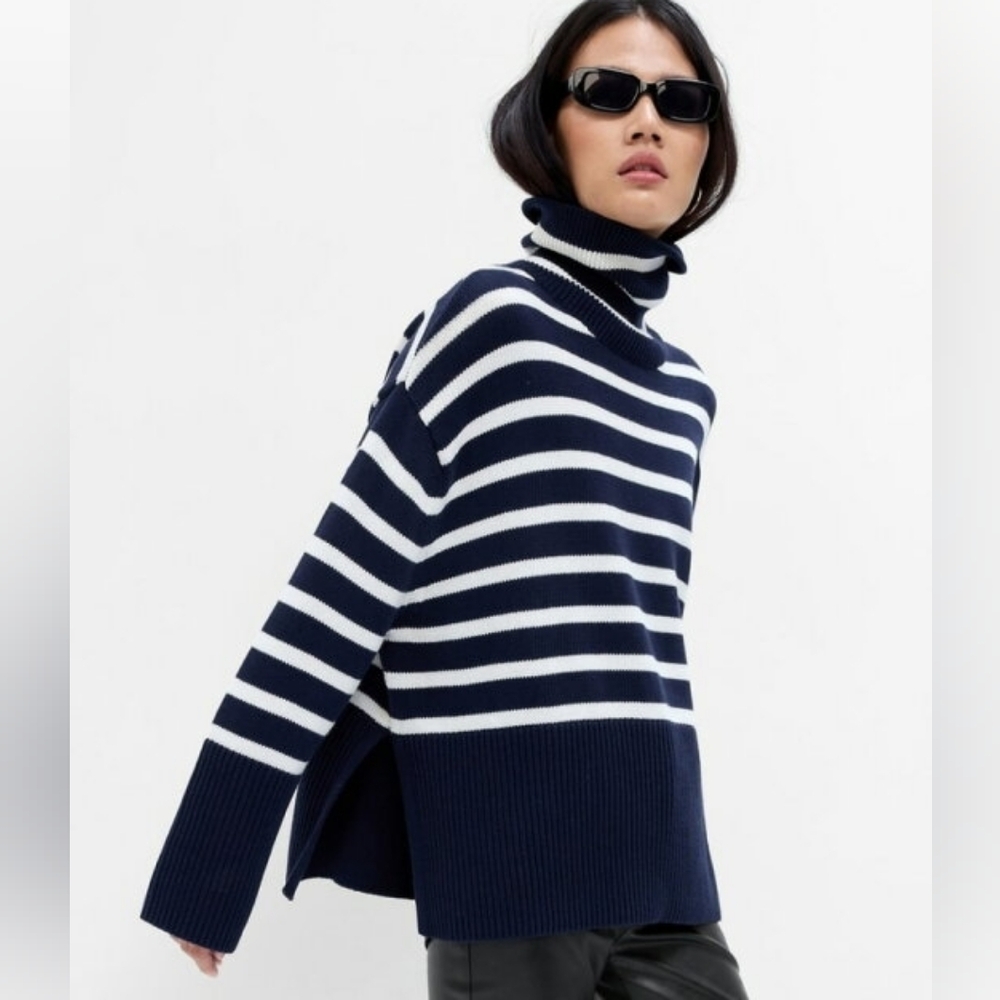 NWT GAP 100%Cotton Oversized Striped Turtleneck Side Splits Sweater Navy/white S